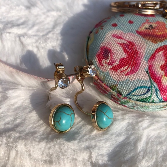 Unique shape earrings with classic style. - Picture 6 of 8